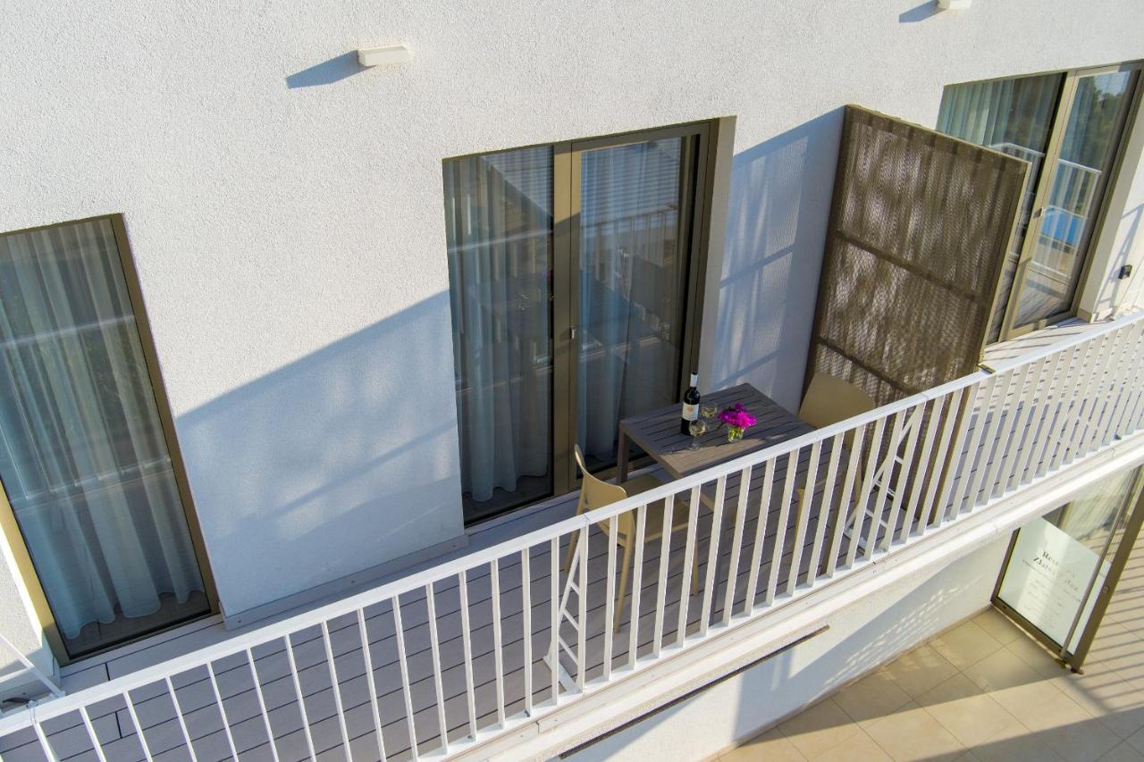 Zlatni Zalaz,Apartments,Supetarska Draga Exteriér fotografie