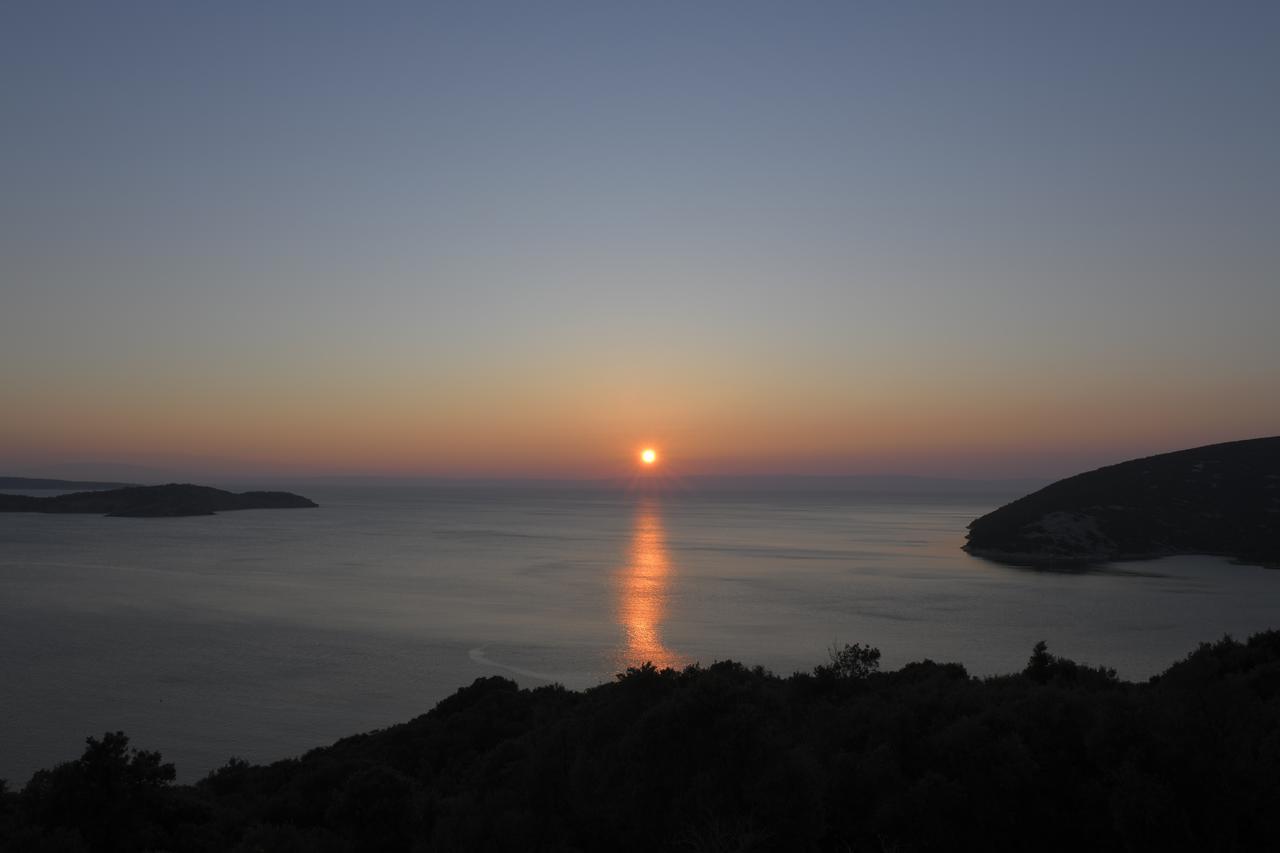 Zlatni Zalaz,Apartments,Supetarska Draga Exteriér fotografie