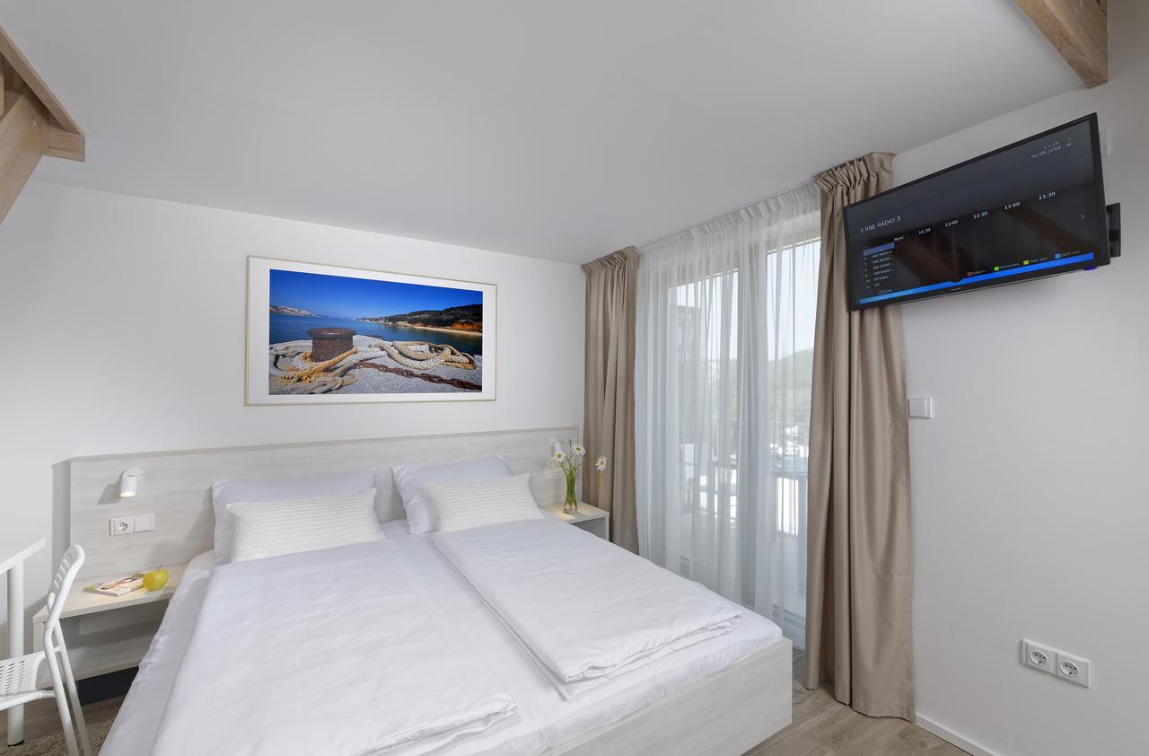Zlatni Zalaz,Apartments,Supetarska Draga Exteriér fotografie
